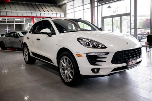 2018 Porsche Macan Base
