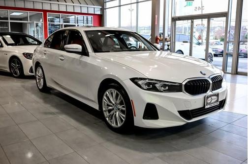 Mineral White Metallic 2023 BMW 330 xDrive