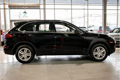 2016 Porsche Cayenne Cayenne