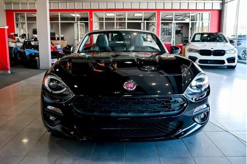 2019 FIAT 124 Spider Base