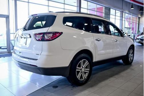 2017 Chevrolet Traverse 2LT