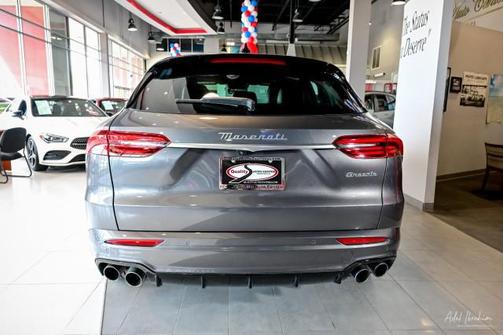 Grigio Lava Opaco Matte 2023 Maserati Grecale GT