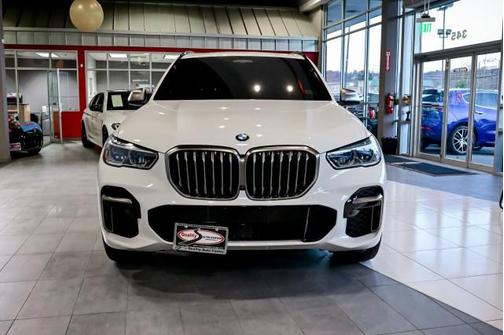 2022 BMW X5 M50i