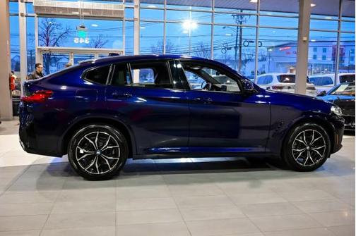 2022 BMW X4 xDrive30i