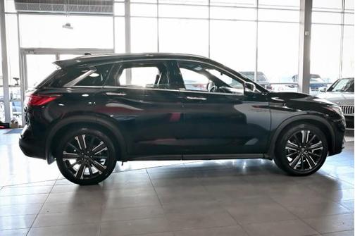 2022 INFINITI QX50 LUXE AWD