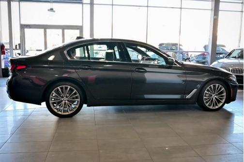 2022 BMW 530 i xDrive