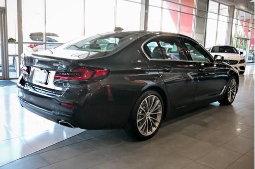 2022 BMW 530 i xDrive