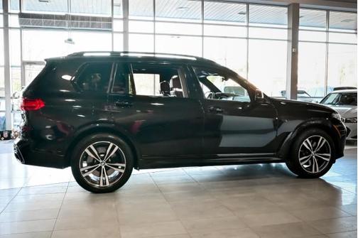 2021 BMW X7 M50i