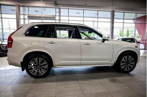 Crystal White Metallic 2020 Volvo XC90 T5 Momentum