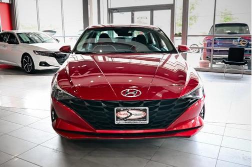 2021 Hyundai ELANTRA SEL