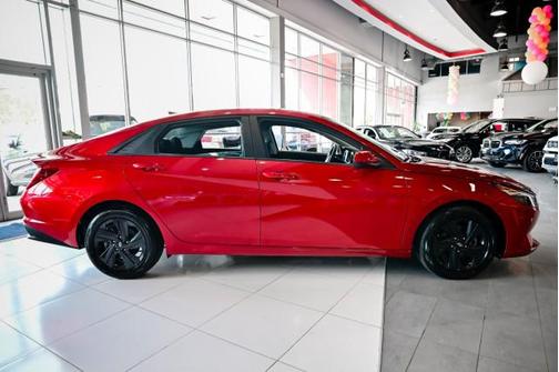 2021 Hyundai ELANTRA SEL