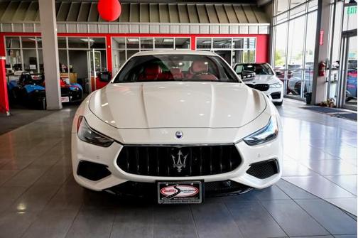 2022 Maserati Ghibli Modena Q4