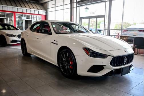 2022 Maserati Ghibli Modena Q4