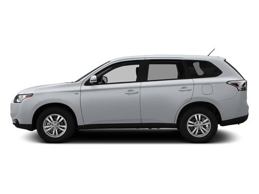 Diamond White Pearl 2014 Mitsubishi Outlander SE
