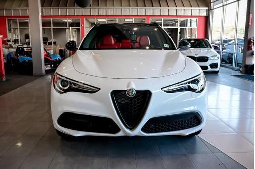 2023 Alfa Romeo Stelvio Veloce AWD