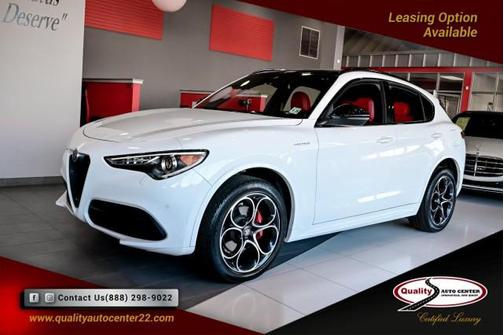 2023 Alfa Romeo Stelvio Veloce AWD