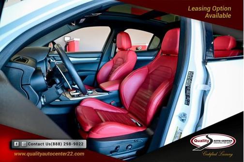 2023 Alfa Romeo Stelvio Veloce AWD