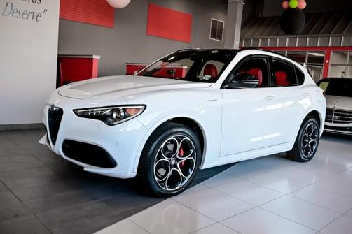 2023 Alfa Romeo Stelvio Veloce AWD