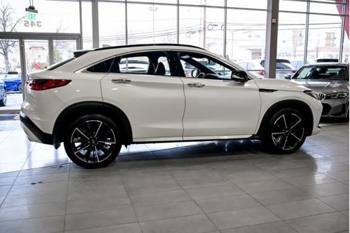 2022 INFINITI QX55 ESSENTIAL