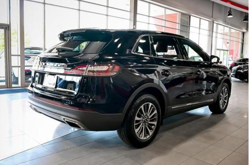 Infinite Black 2021 Lincoln Nautilus Reserve