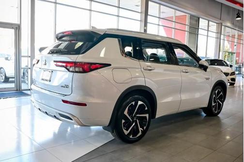 2023 Mitsubishi Outlander PHEV SEL