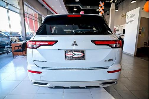 2023 Mitsubishi Outlander PHEV SEL