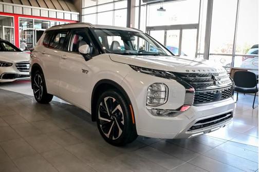 2023 Mitsubishi Outlander PHEV SEL