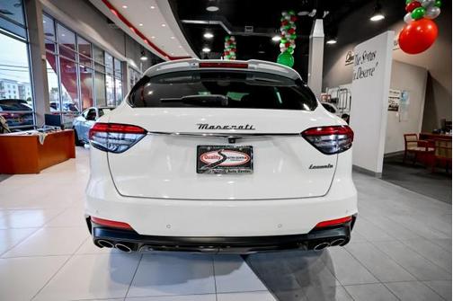 2022 Maserati Levante Modena