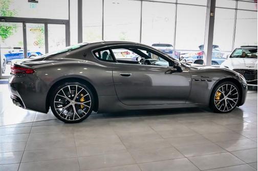 2024 Maserati GranTurismo Modena