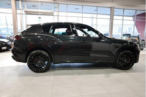 2022 Maserati Levante Modena