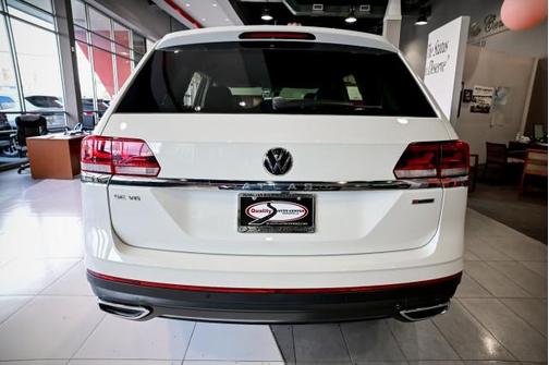 2022 Volkswagen Atlas 3.6L SE w/Technology