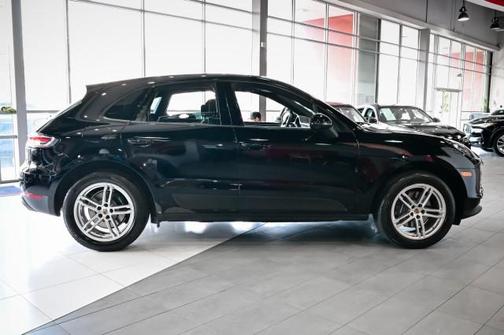2021 Porsche Macan Base