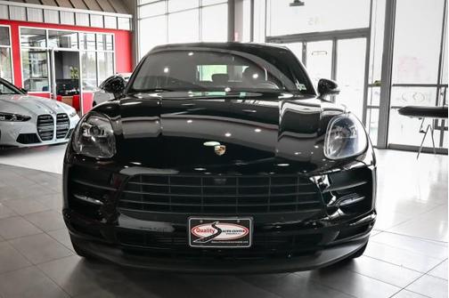 2021 Porsche Macan Base