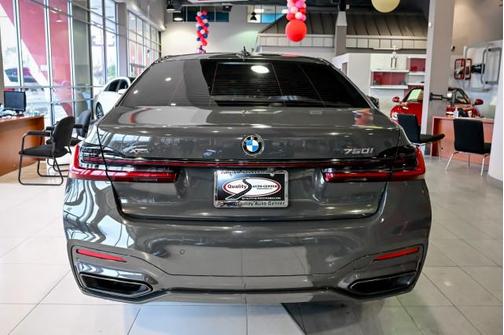 2022 BMW 750 i xDrive