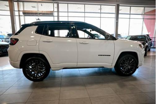 Bright White Clearcoat 2022 Jeep Compass High Altitude