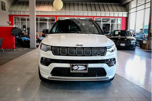 Bright White Clearcoat 2022 Jeep Compass High Altitude