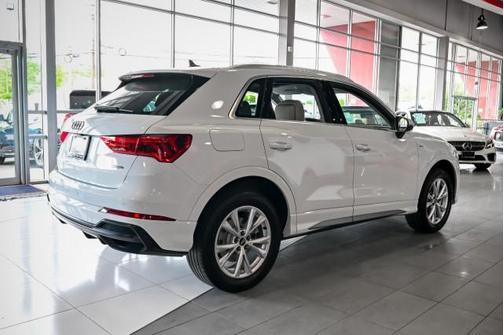2022 Audi Q3 45 S line Premium