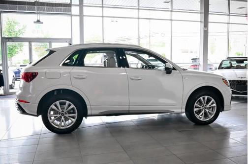 2022 Audi Q3 45 S line Premium