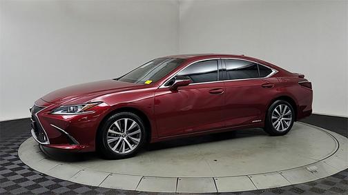 2020 Lexus ES 300h Base
