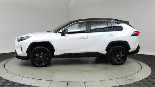 2023 Toyota RAV4 Hybrid SE
