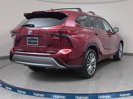 2021 Toyota Highlander Hybrid Platinum