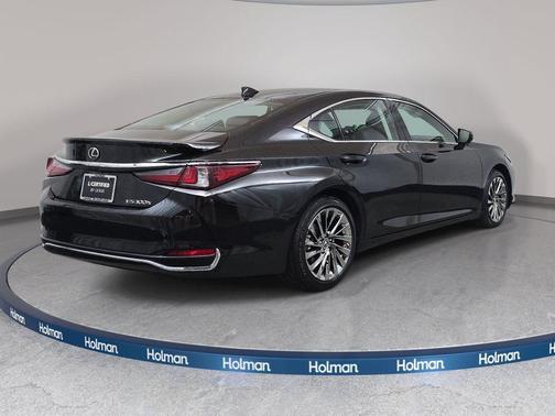 Black 2025 Lexus ES 300h Luxury