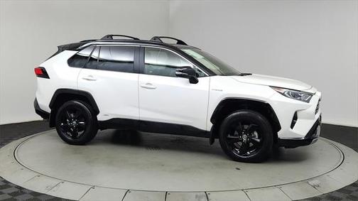 2021 Toyota RAV4 Hybrid SE