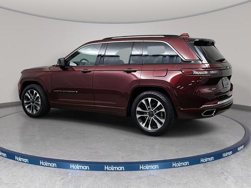 2022 Jeep Grand Cherokee Overland