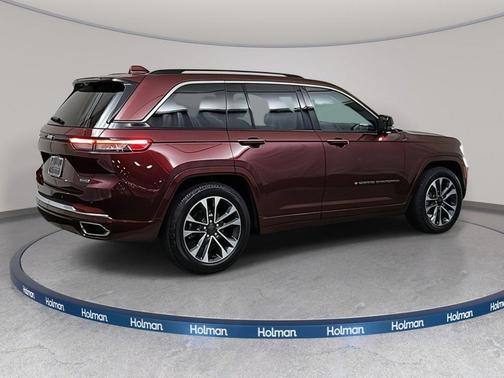 2022 Jeep Grand Cherokee Overland