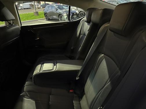 2025 Lexus ES 300h Luxury