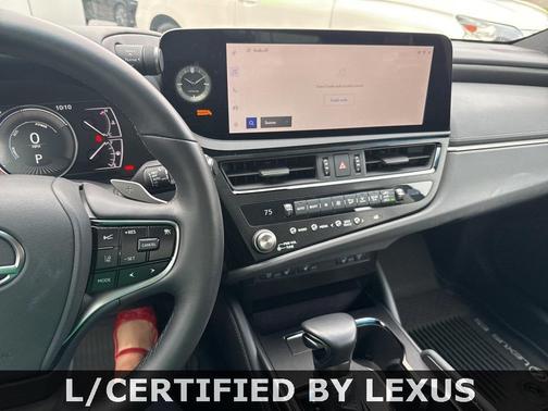 2025 Lexus ES 300h Base