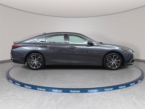 2025 Lexus ES 300h Base