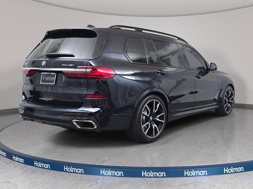 Carbon Black Metallic 2022 BMW X7 xDrive40i