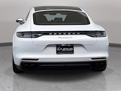 2023 Porsche Panamera 4 Platinum Edition